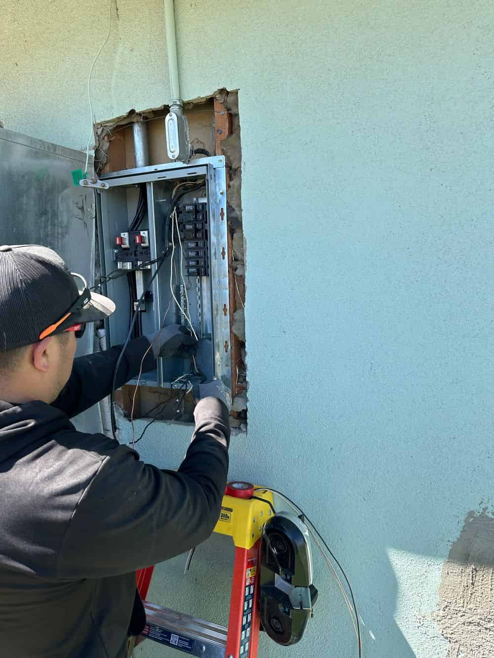 Electrical Troubleshooting & Repair image