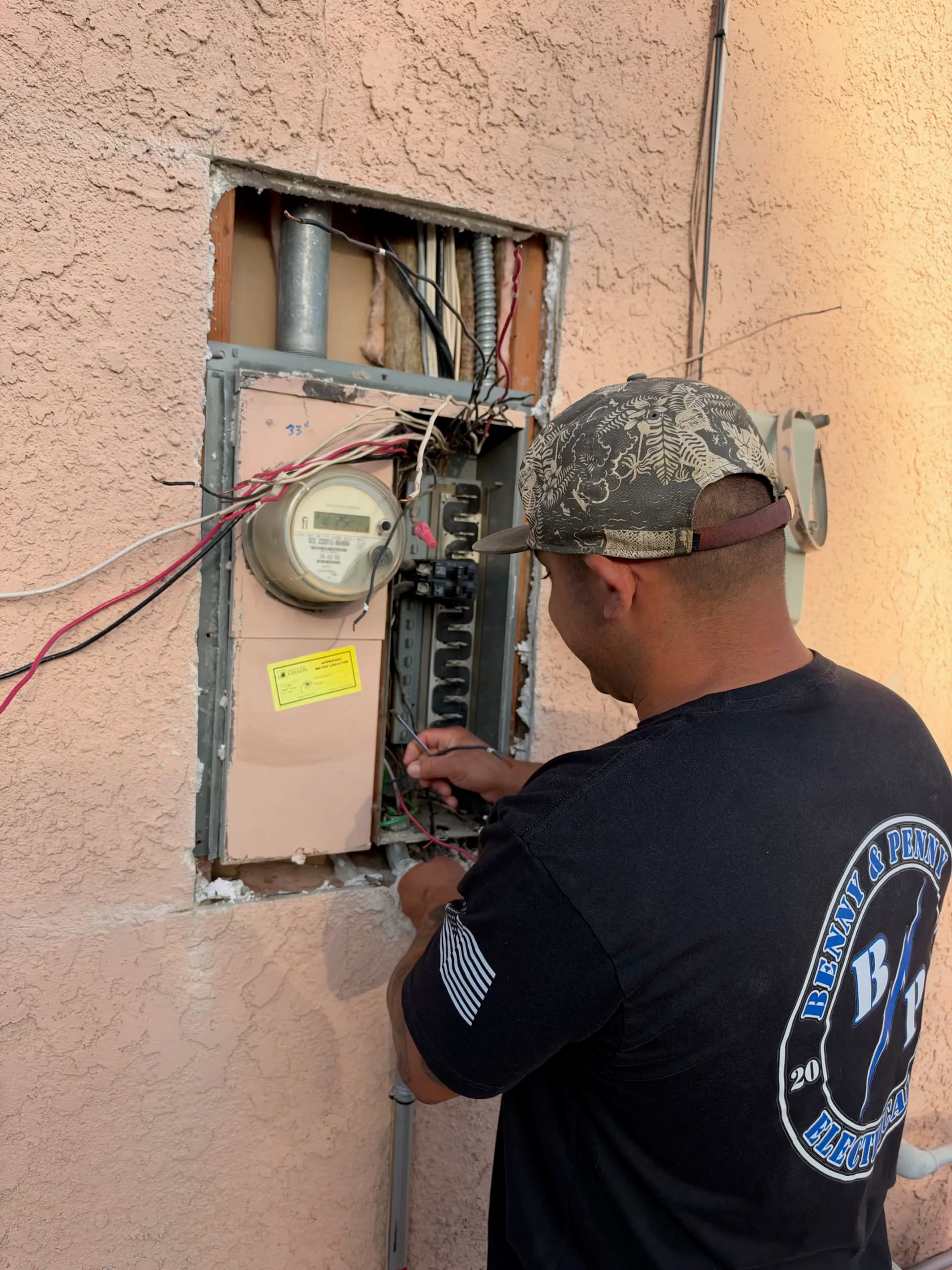 Gallery photos for 100 to 200 Amp Panel Upgrade in Hesperia: Image #5