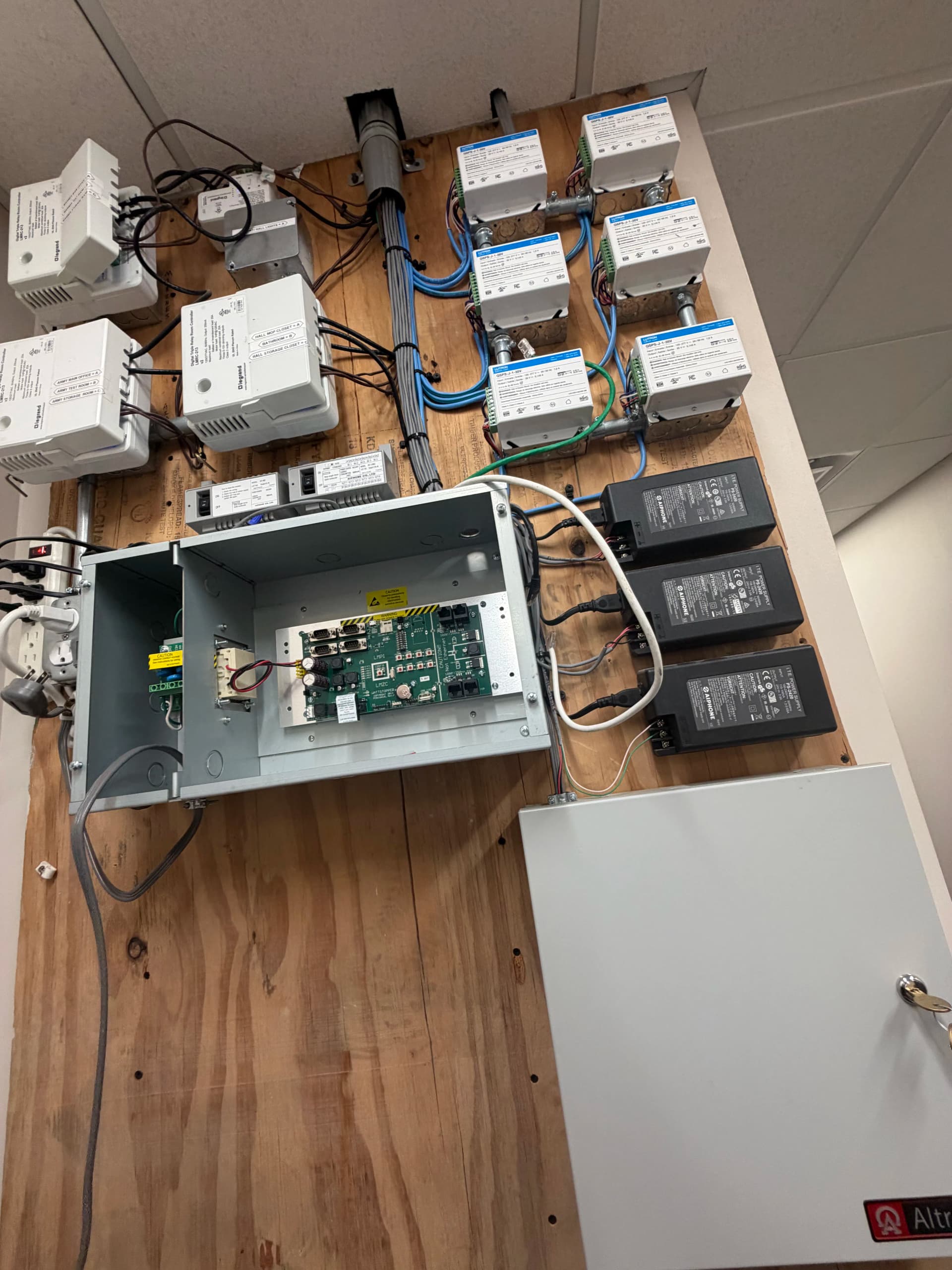 Gallery photos for Storm-Damaged Lighting Controls Repaired with WattStopper Power Supply Replacement: Image #1
