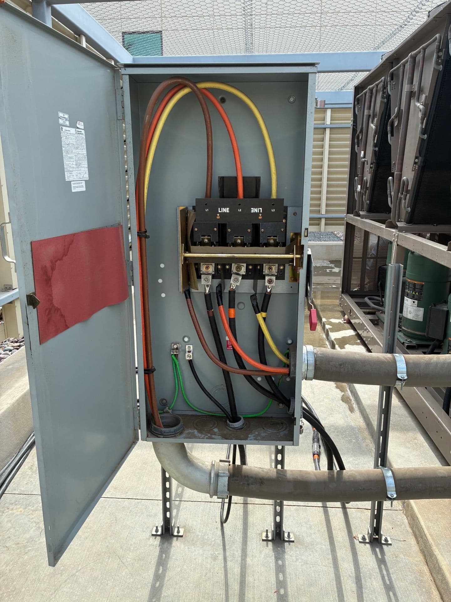 Gallery photos for Temporary Power Setup for 480v Chiller in Riverside: Image #6