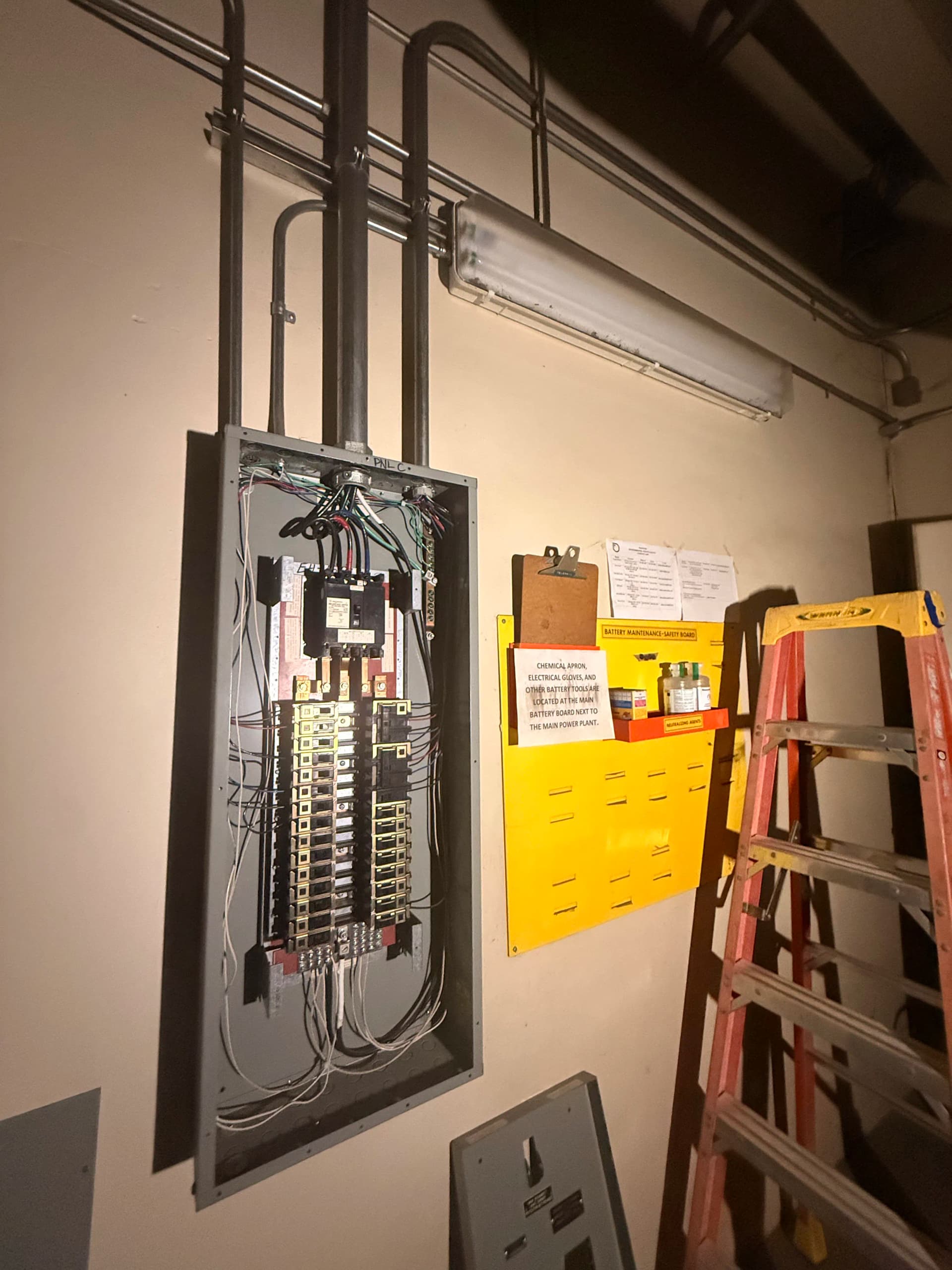 Gallery photos for LED Fixture Upgrade in a Moreno Valley Generator Room: Image #3