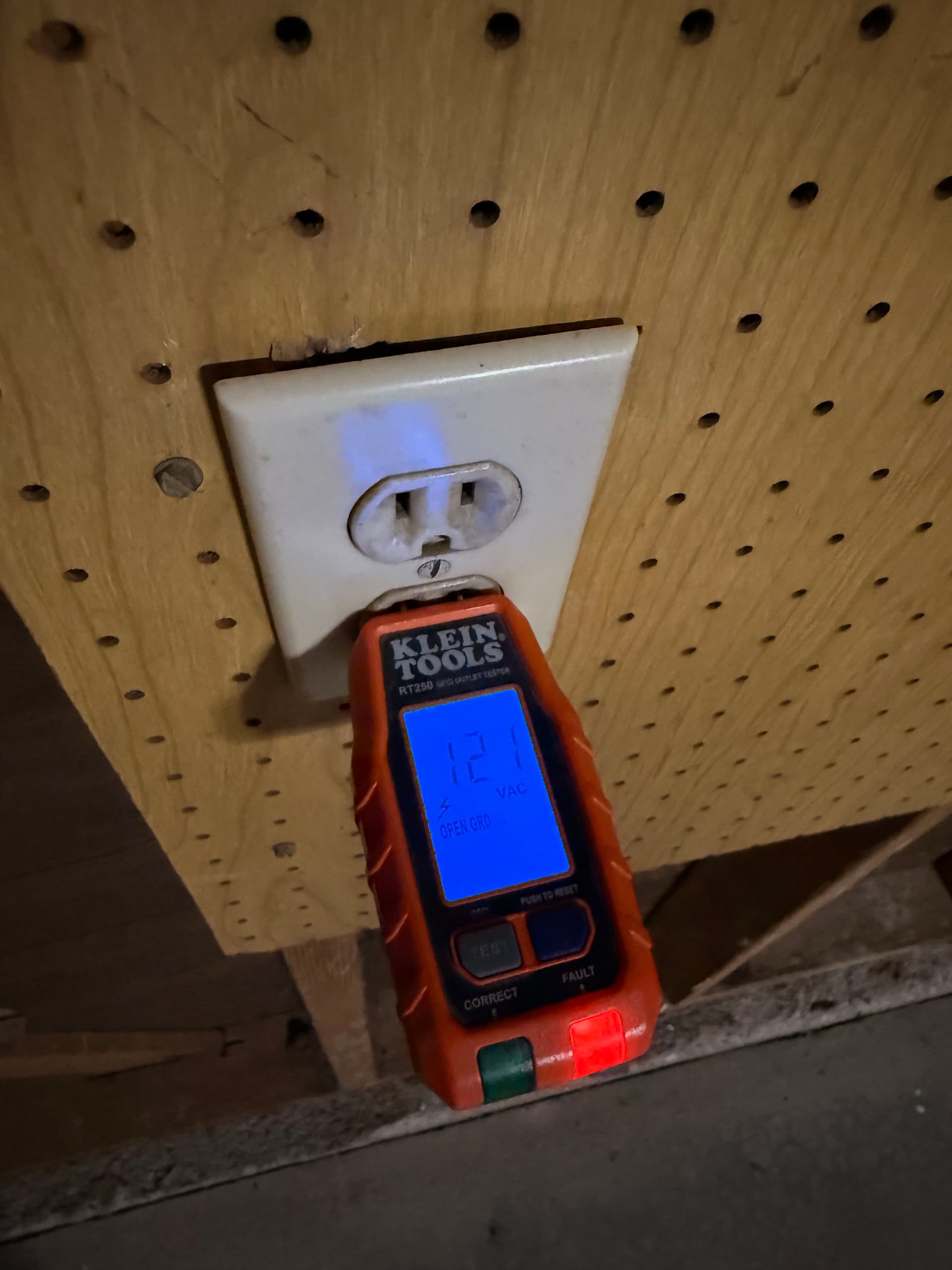 Gallery photos for Electrical Code Corrections After an Insurance Inspection: Image #6