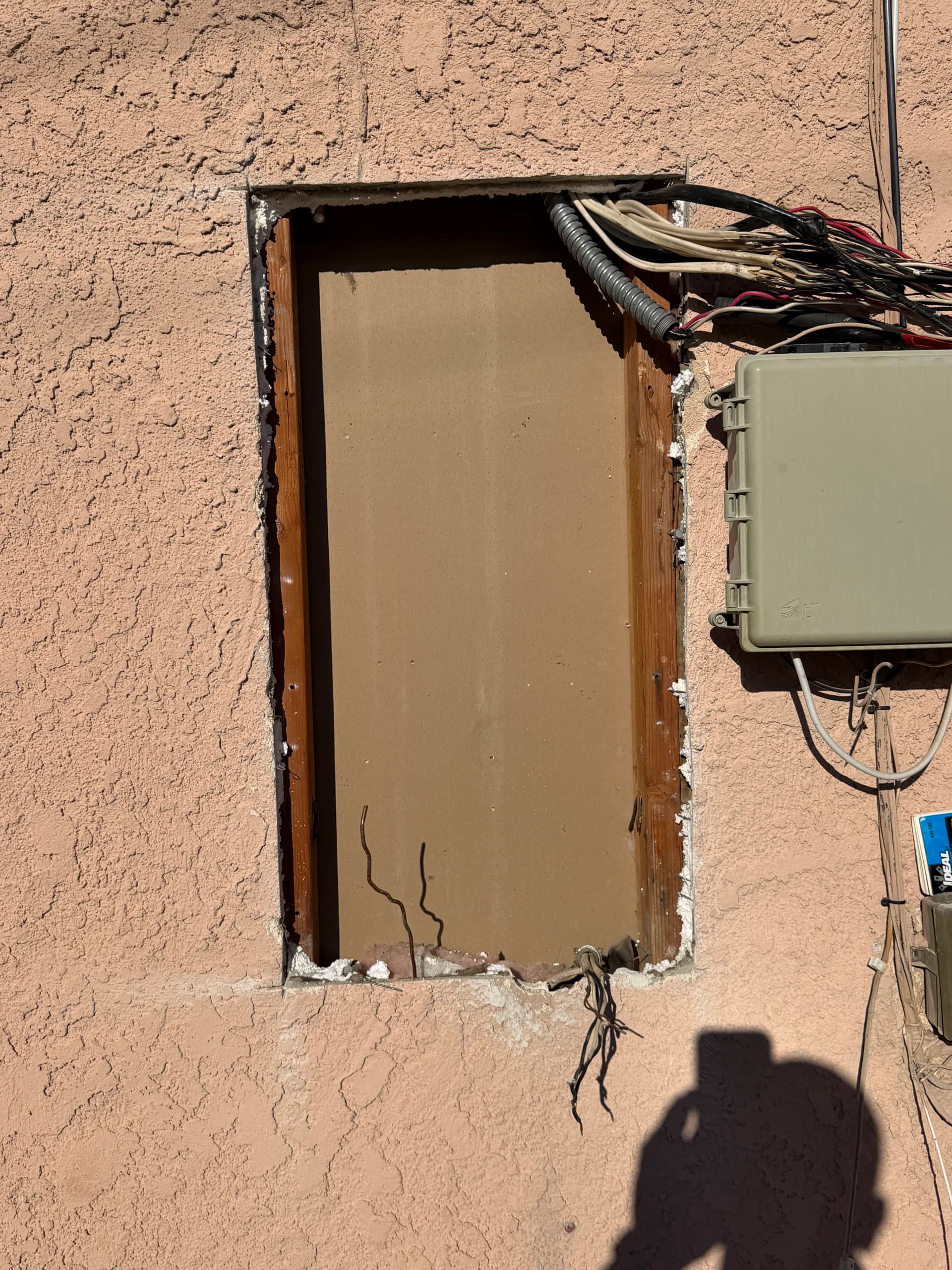 Gallery photos for 100 to 200 Amp Panel Upgrade in Hesperia: Image #4