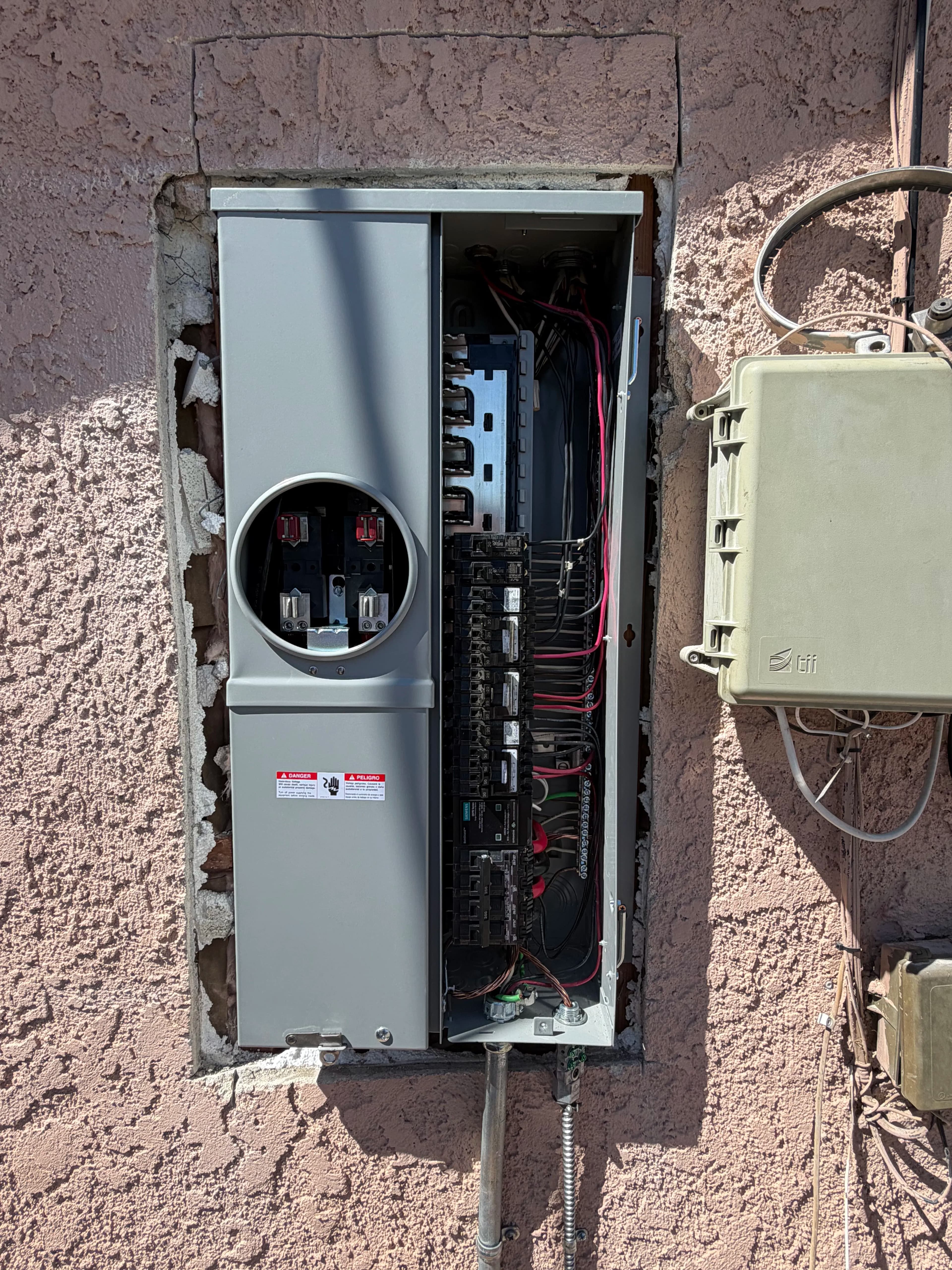 Project 100 to 200 Amp Panel Upgrade in Hesperia image