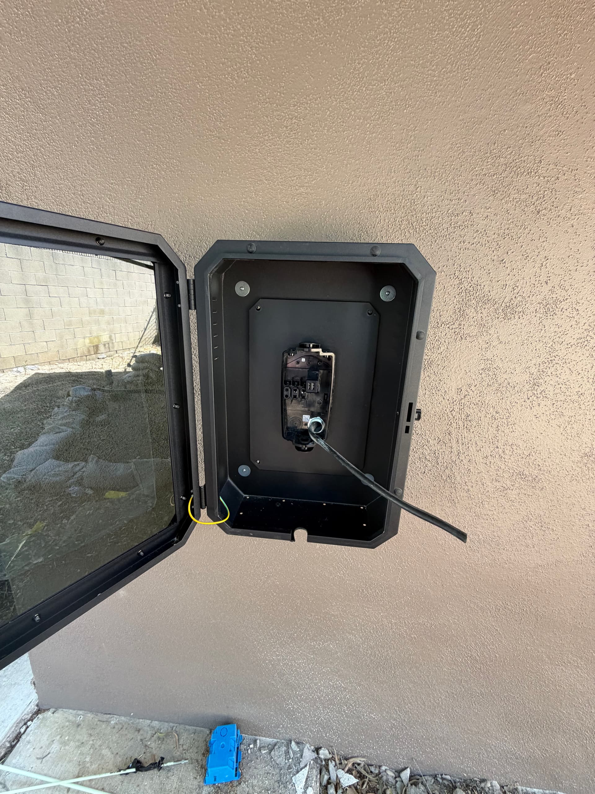 Gallery photos for Tesla Wall Connector Install with Custom Weatherproof Cabinet: Image #3