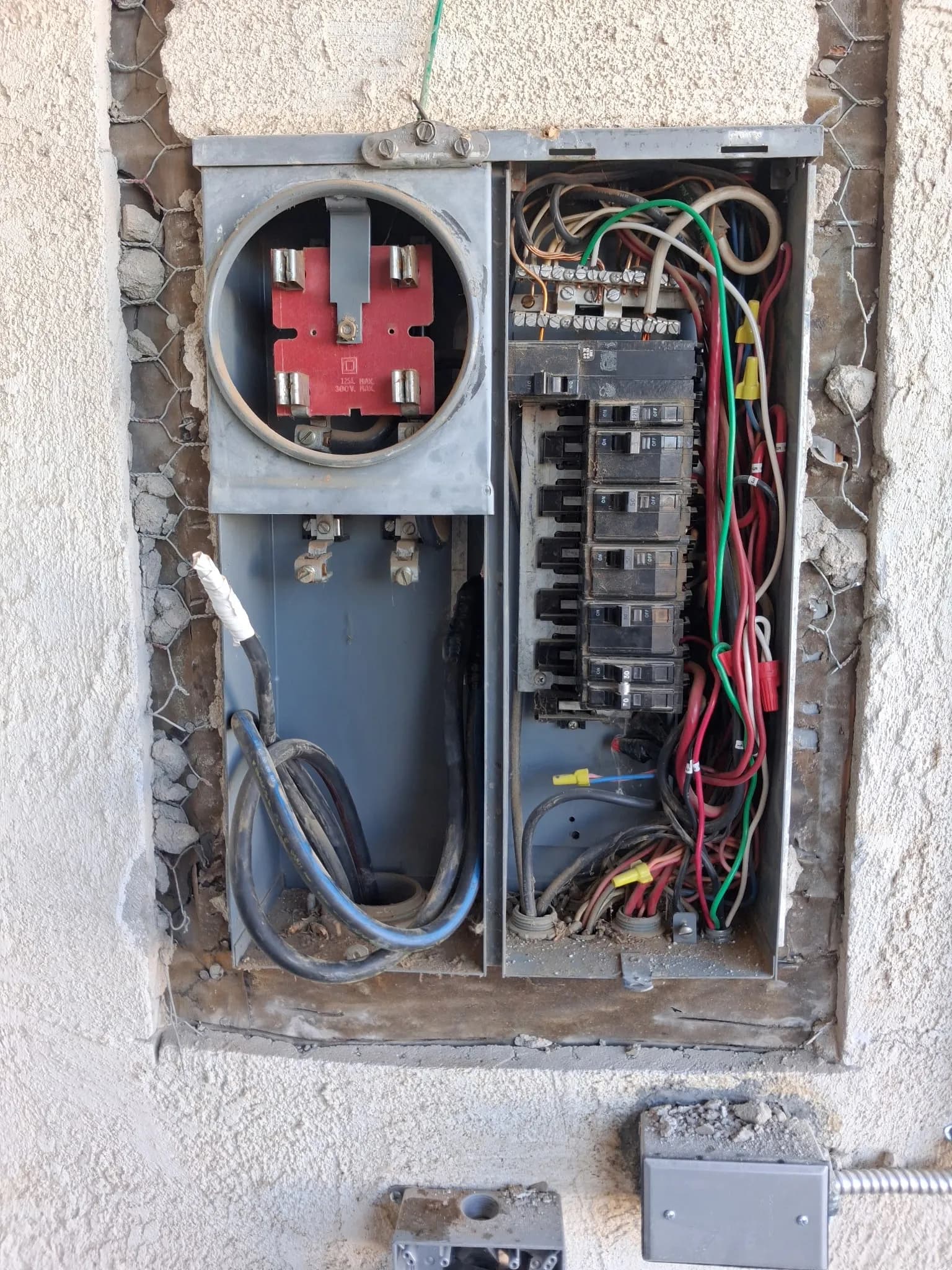 Gallery photos for 100 to 200 Amp Panel Upgrade with EV Charging in Apple Valley: Image #4