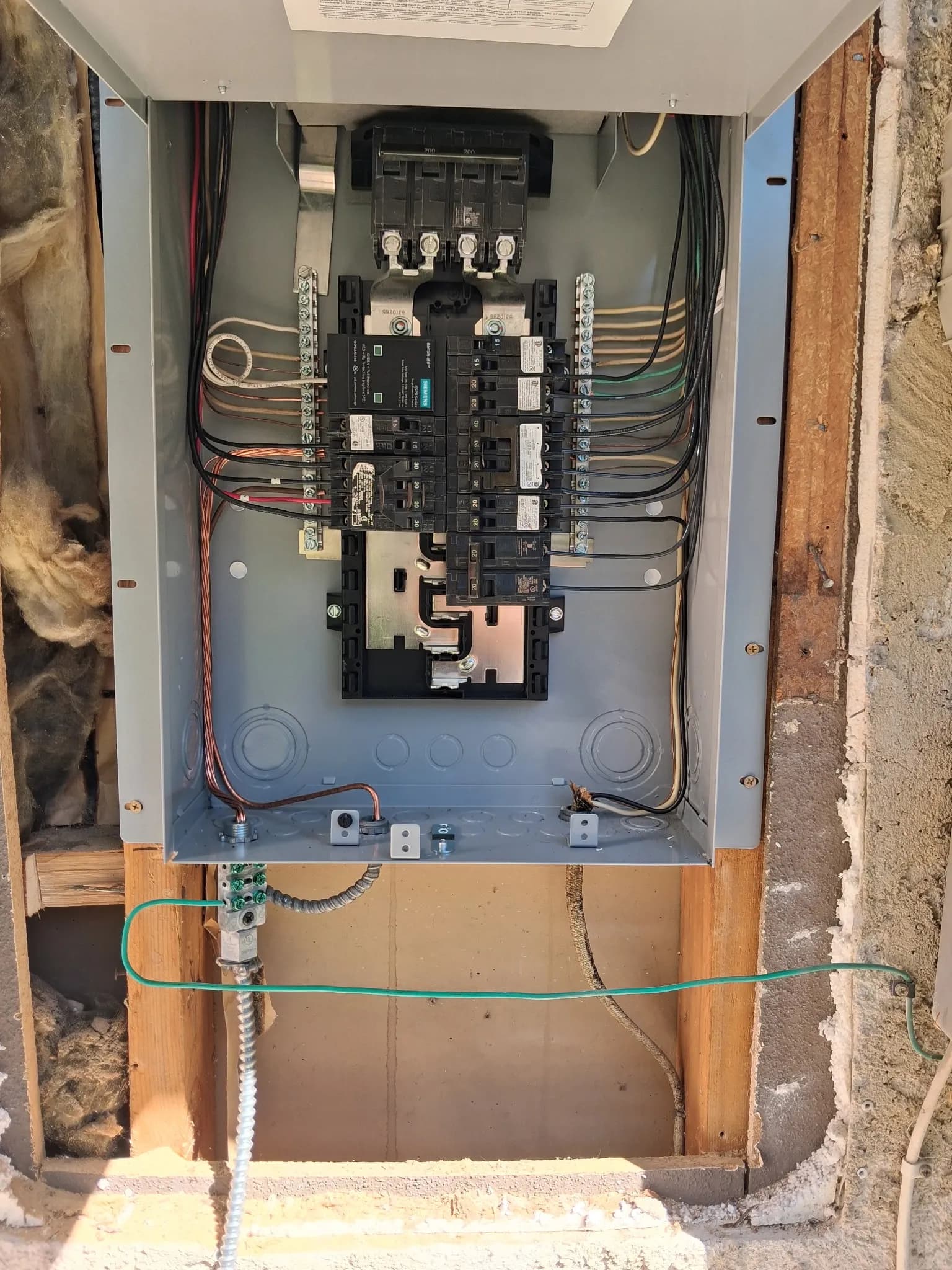 Gallery photos for Main Panel Upgrade Replacing a Recalled Panel in Victorville: Image #3