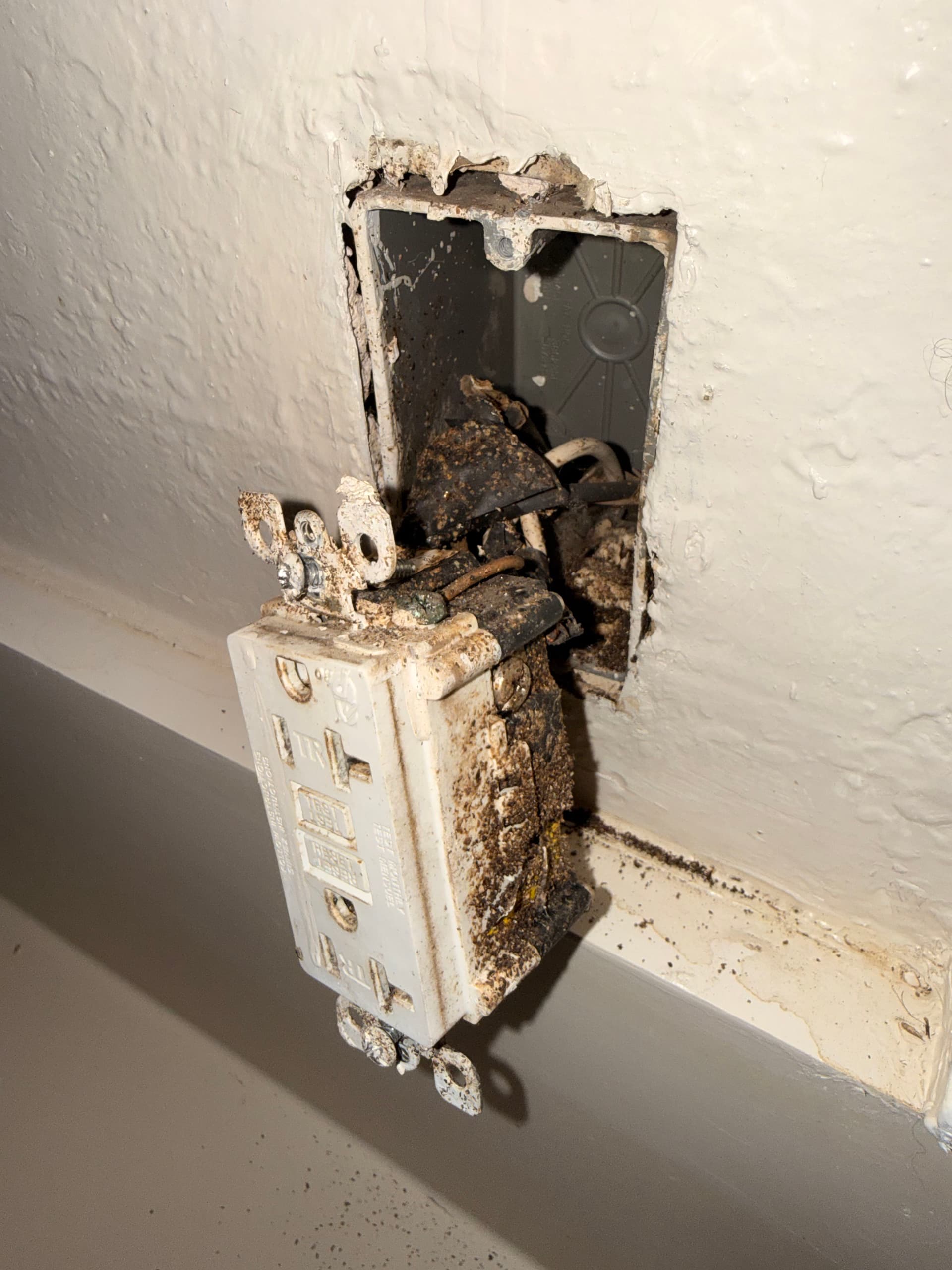 Electrical Code Corrections After an Insurance Inspection image