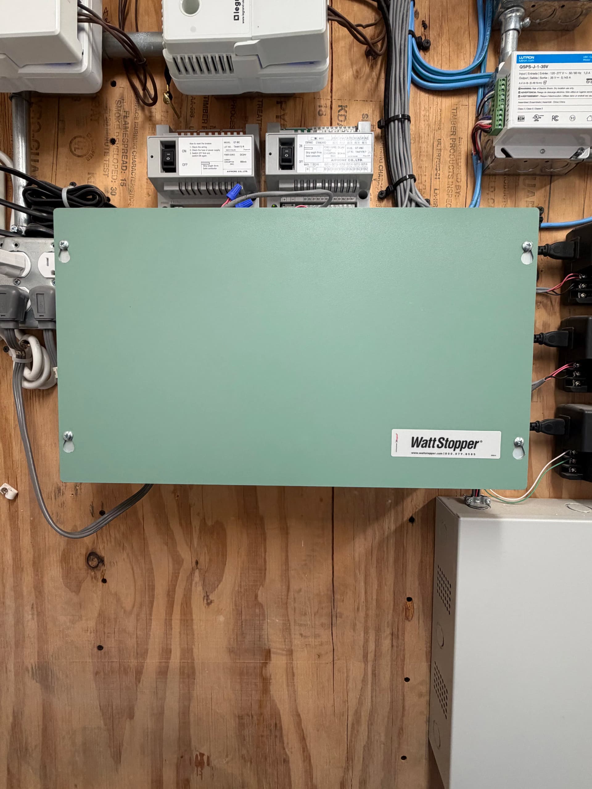 Gallery photos for Storm-Damaged Lighting Controls Repaired with WattStopper Power Supply Replacement: Image #4
