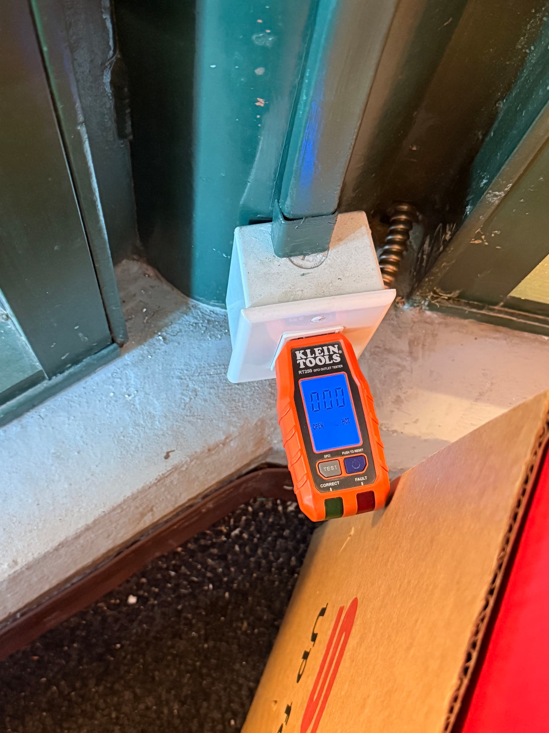 Gallery photos for Dangerous Overcurrent Problem Tracked Down and Fixed at Barstow Commissary: Image #4