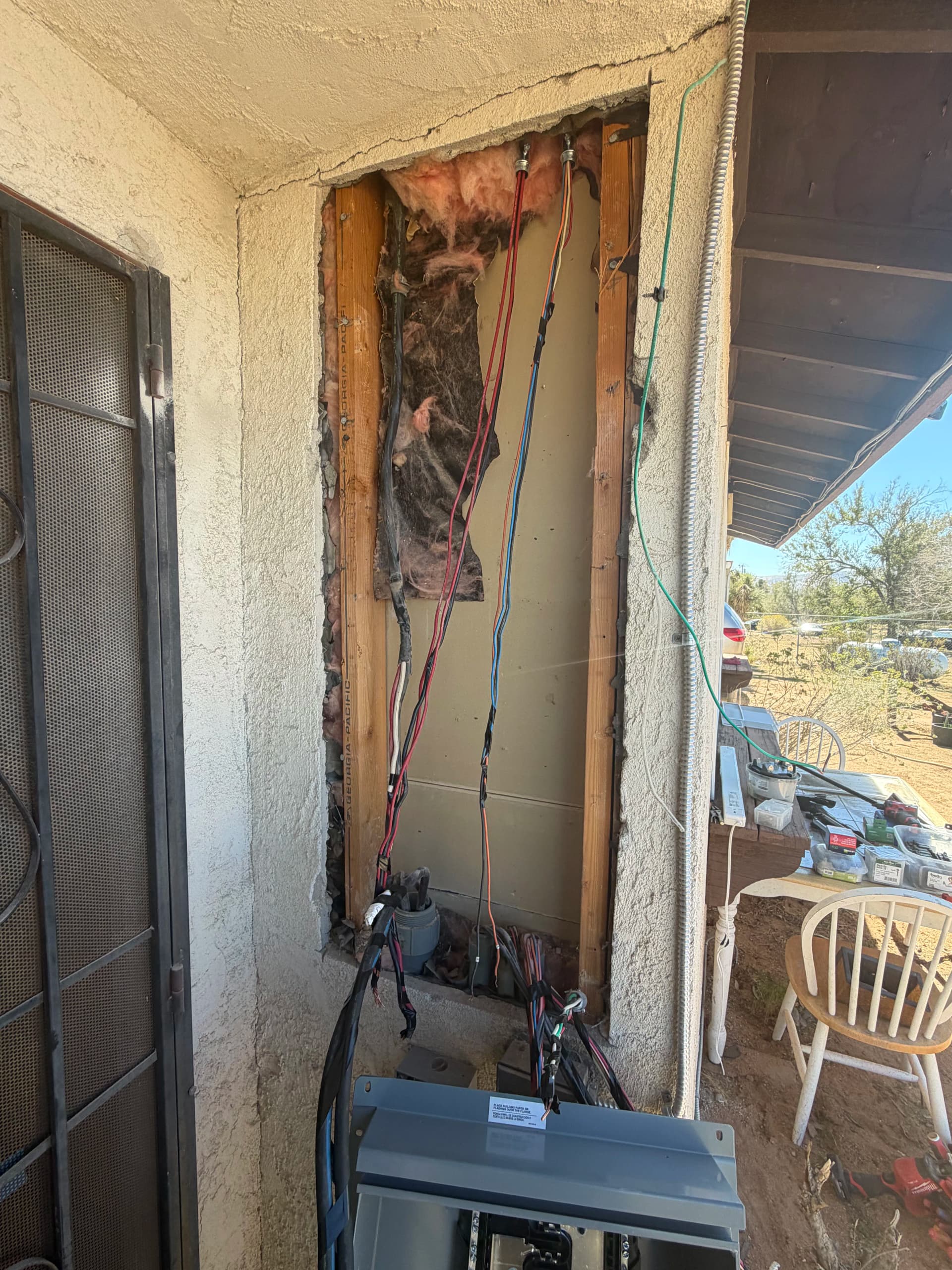 Gallery photos for 100 to 200 Amp Panel Upgrade with EV Charging in Apple Valley: Image #2