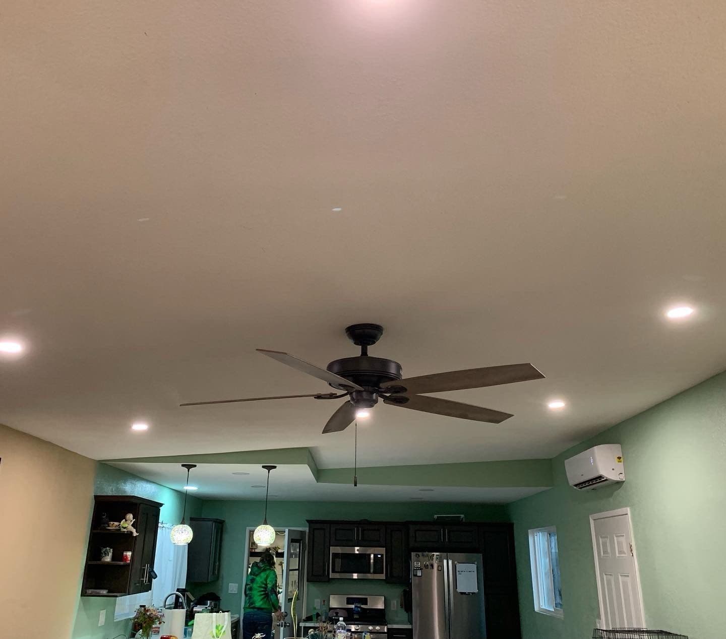 Gallery photos for Stylish Home Lighting Makeover: Image #2