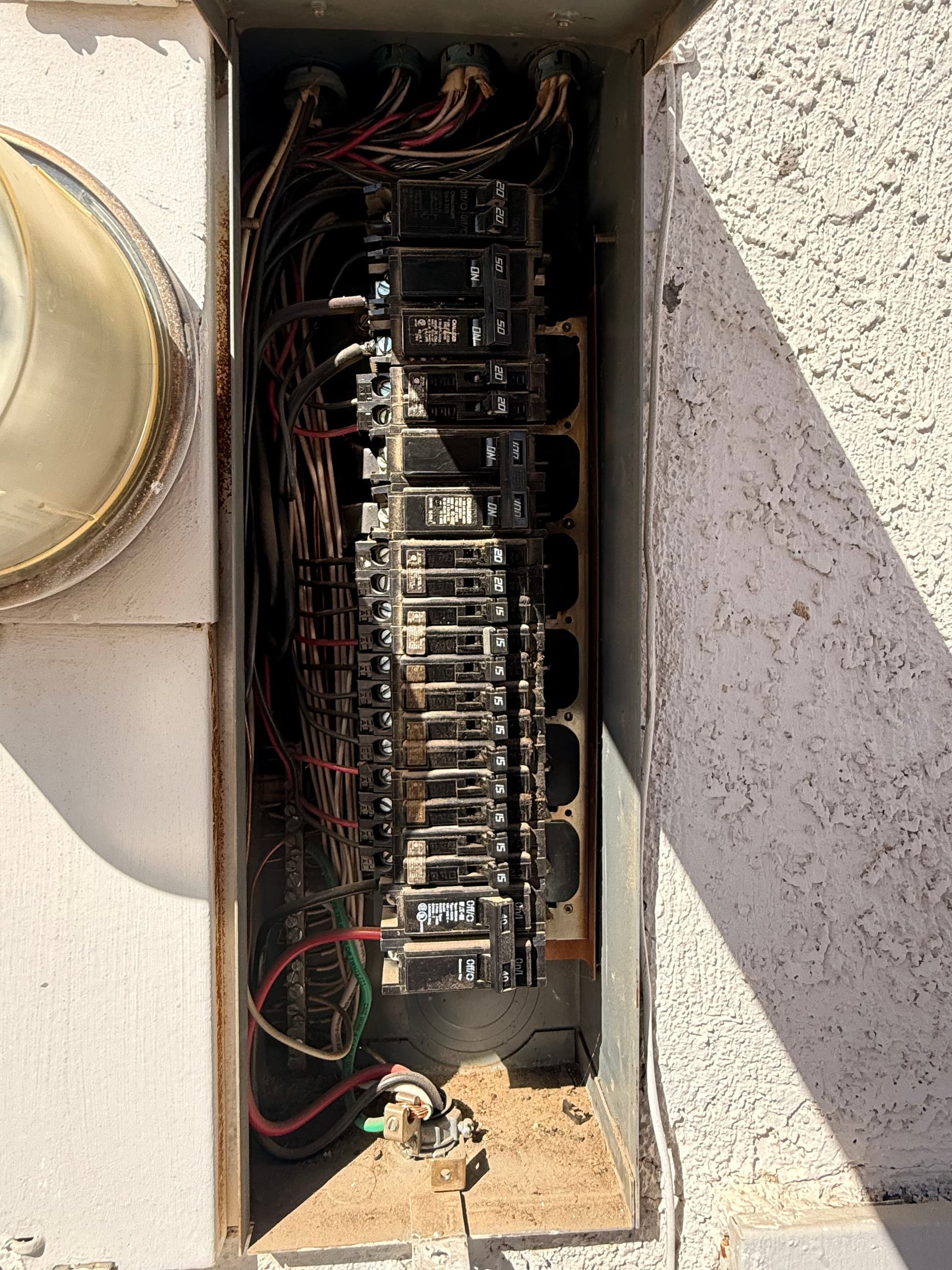 Gallery photos for Electrical Safety Check and Panel Overhaul in Victorville: Image #4