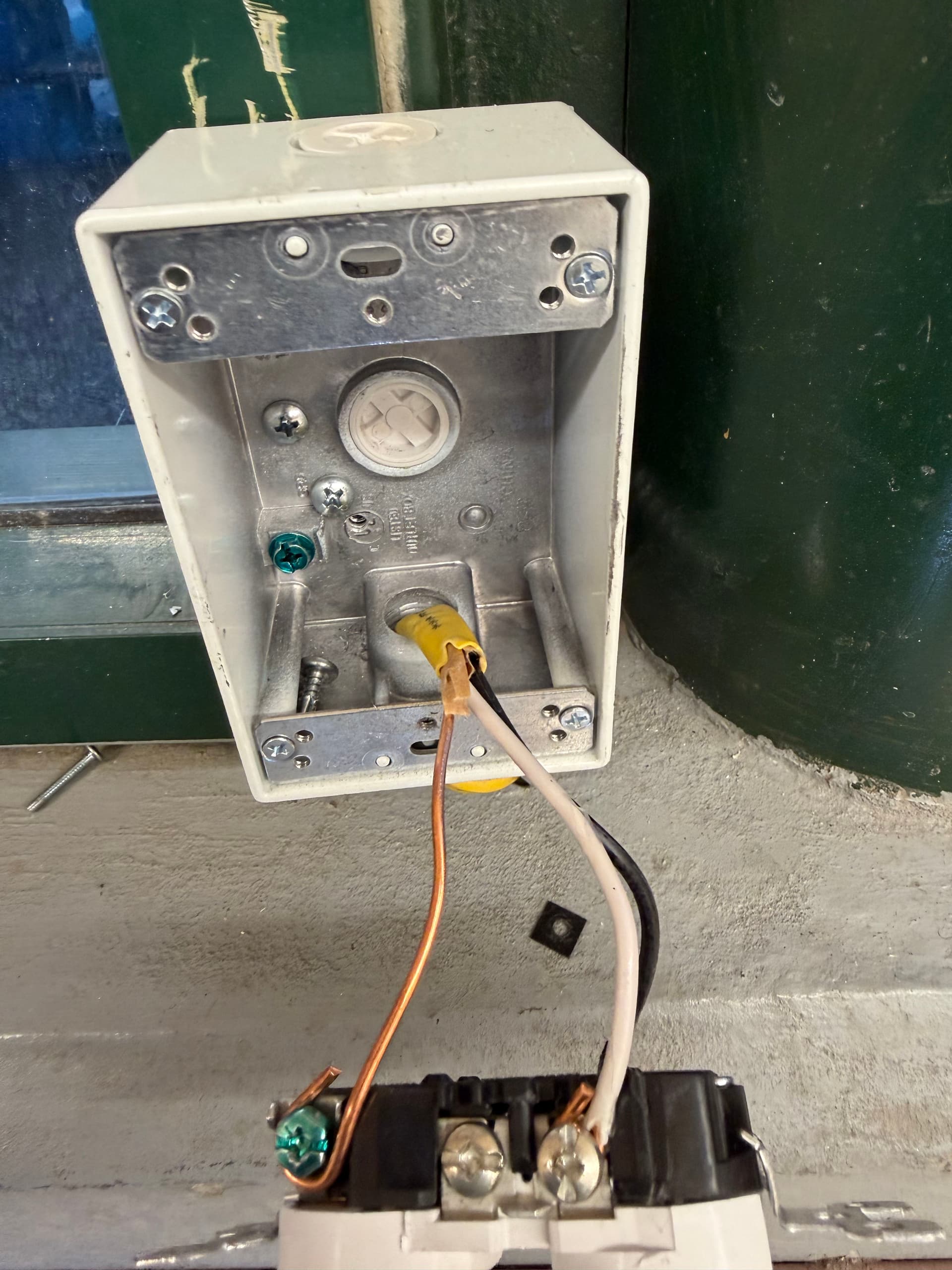 Gallery photos for Unsafe Sign Circuit Wiring Fixed Right at a Commissary: Image #3