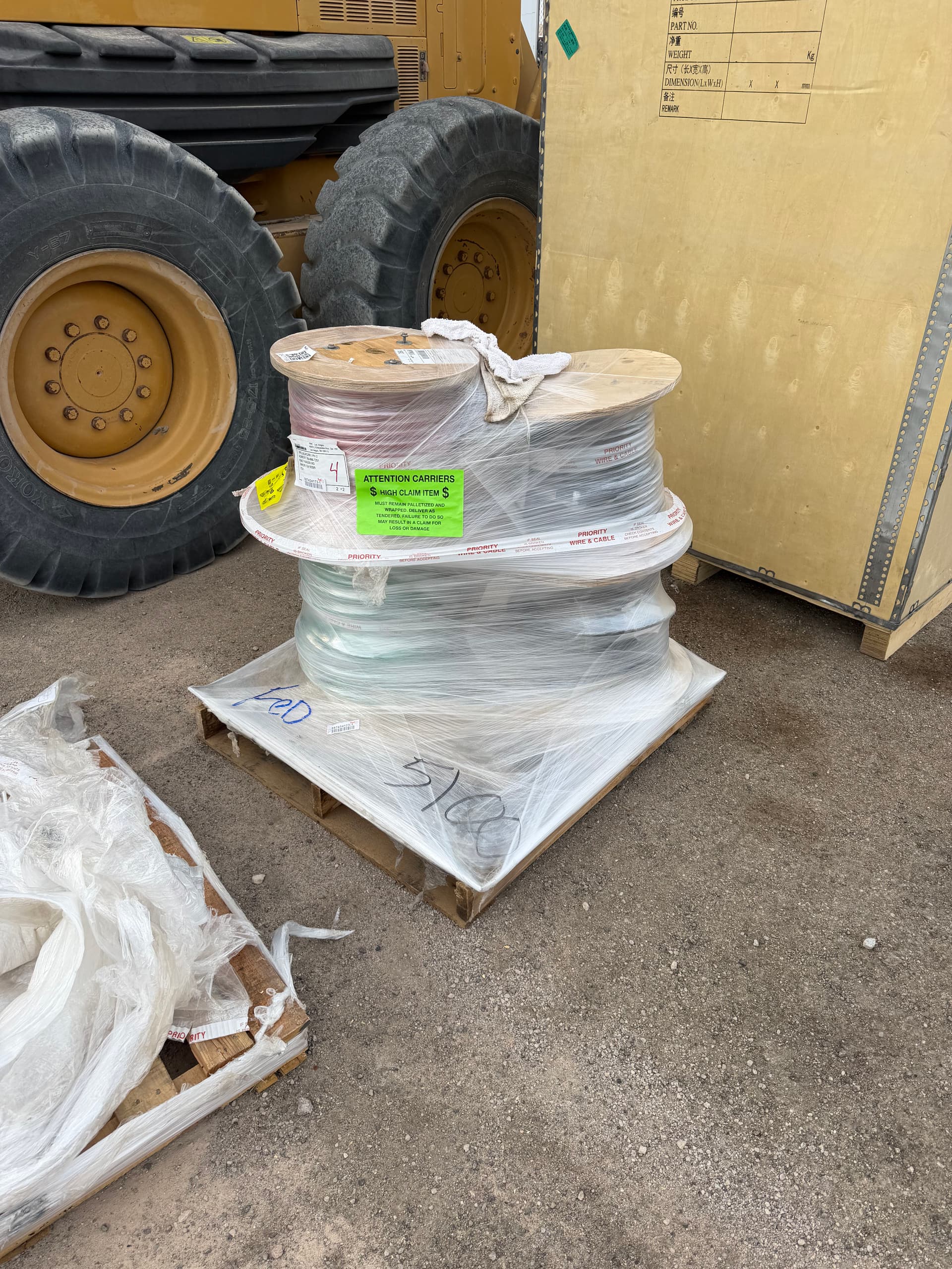 Gallery photos for Solar and Battery Converter Wiring for a Large-Scale Energy Installation: Image #4