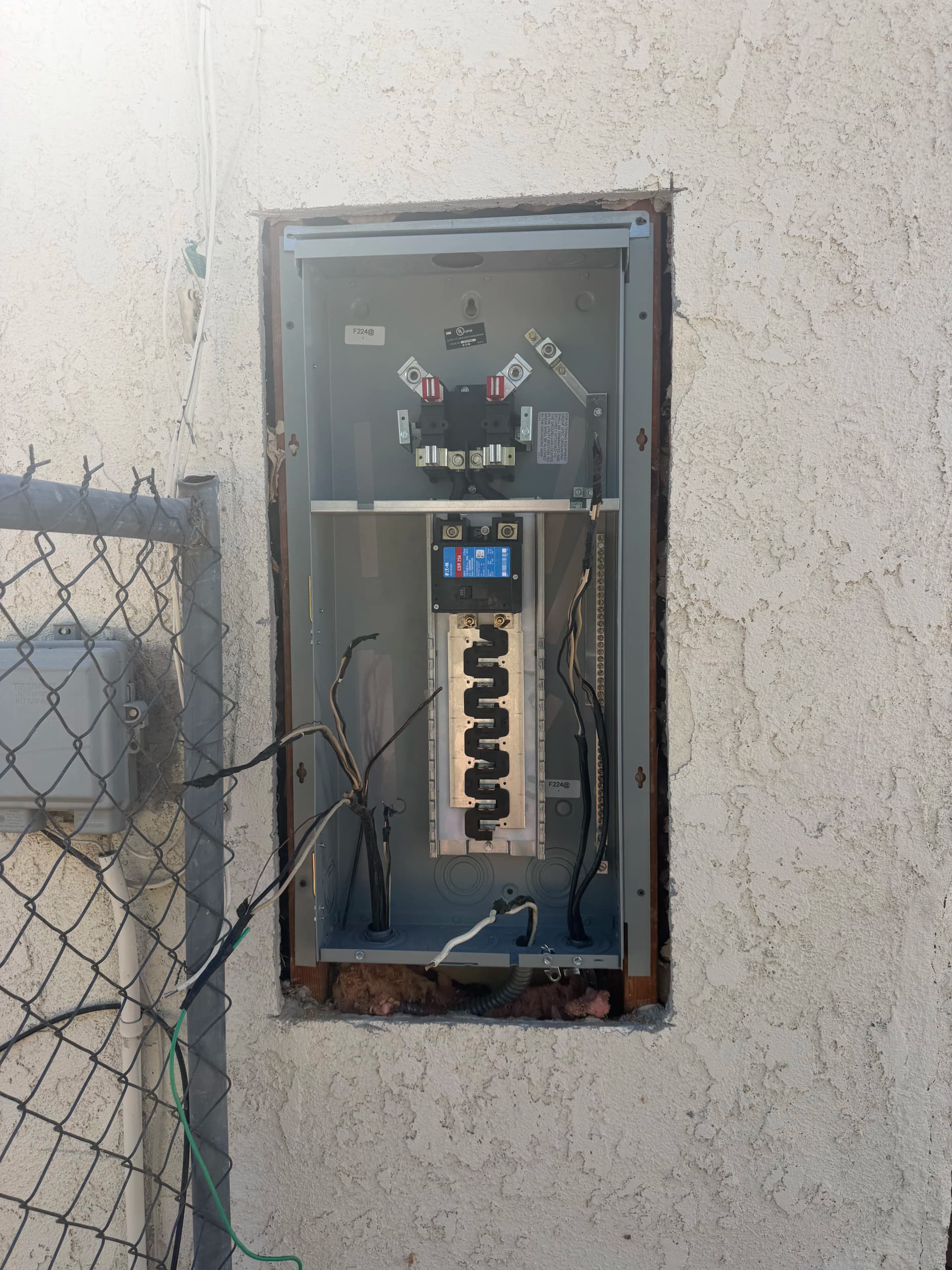 Gallery photos for Recalled Zinsco Panel Replaced with a New 200A Service Upgrade: Image #3