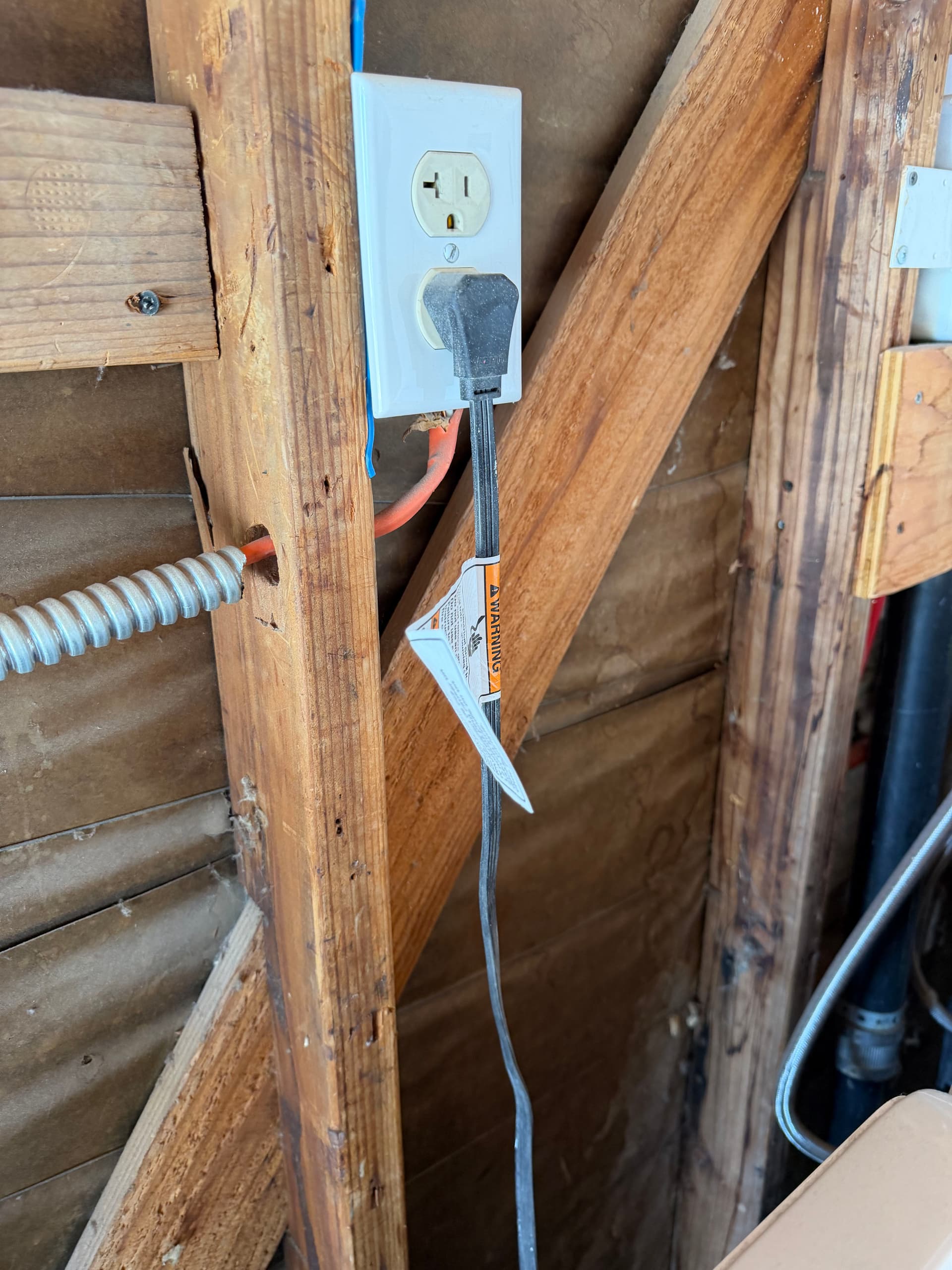 Gallery photos for Garage Electrical Corrections After a Home Inspection: Image #9
