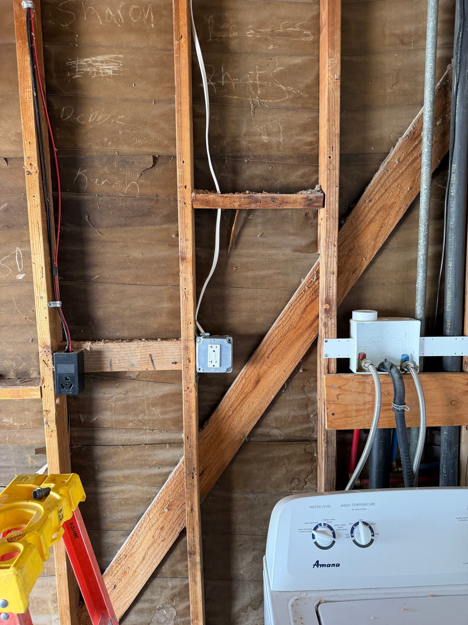 Gallery photos for Garage Electrical Corrections After a Home Inspection: Image #4