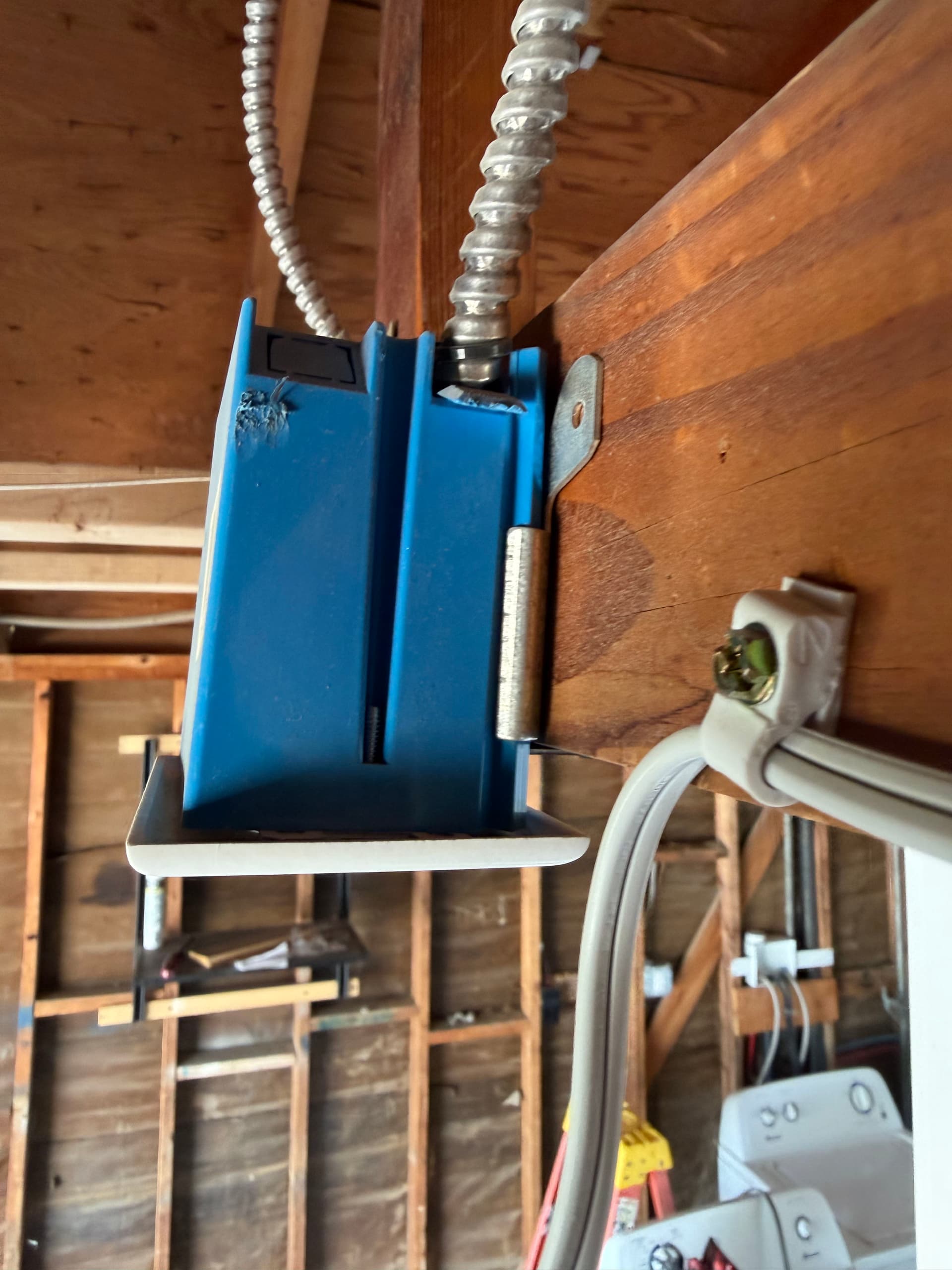 Gallery photos for Garage Electrical Corrections After a Home Inspection: Image #7